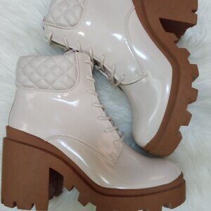 Steve Madden Aryn Women's Size 9 Patent Quilted Booties NEW!